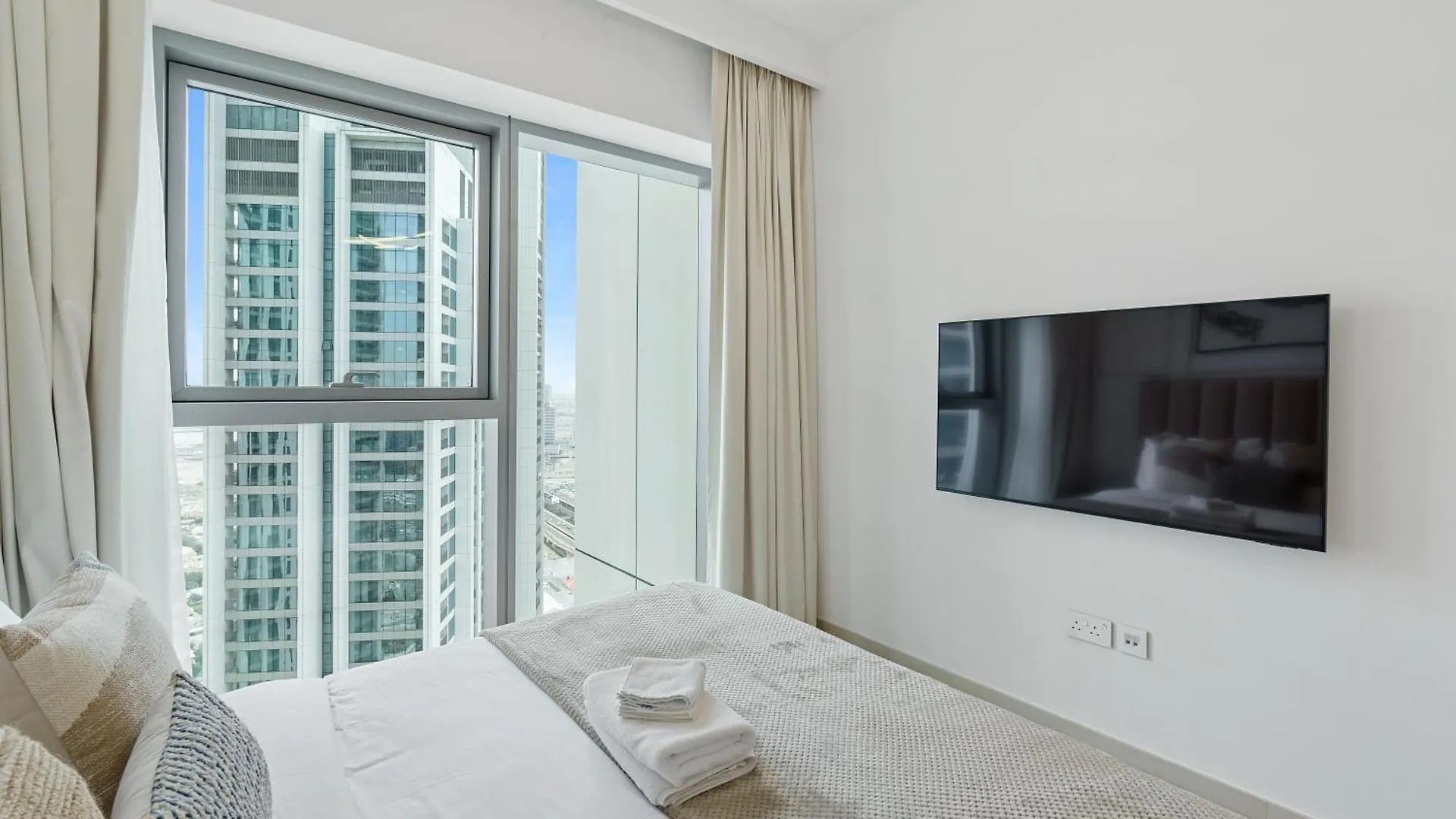 Gorgeous 3Br With Burj Khalifa & Fountain View Apartment Dubai 0*,  United Arab Emirates