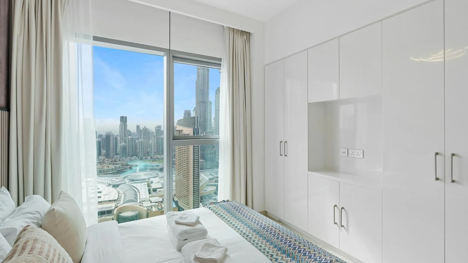 Gorgeous 3Br With Burj Khalifa & Fountain View Apartment Dubai United Arab Emirates